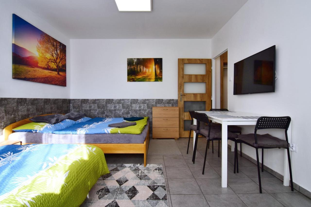 Apartman Nikola โตรยาโนวิตเซ ภายนอก รูปภาพ